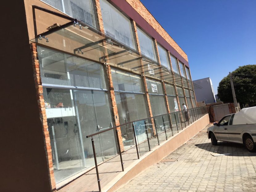 transparenza, vidros, espelhos, projetos, vidracaria, rio preto, sao jose do rio preto, box, janelas, portas, divisorias, fechamentos, fachadas, elevadores, mesas, corrimao, construcao, civil, engenharia, arquitetura, arte vidros,